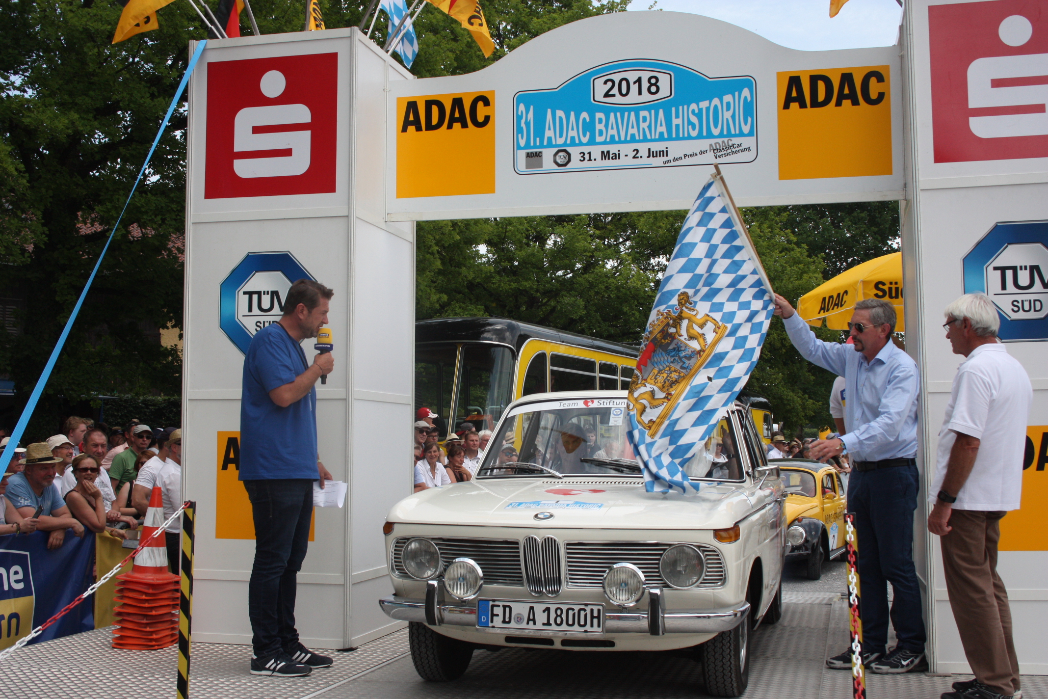 Obě bývalé hvězdy DRM a jejich BMW 1600 na startu: Rallye Bavaria Historic 2018 je zahájena!