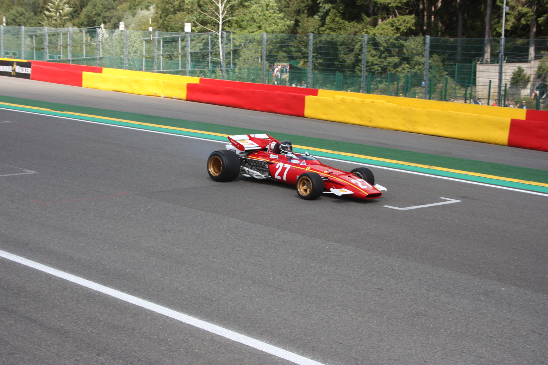 Objel proto s tímto Ferrari 312B tři kola. U vozu se jednalo o monopost patřící Paolo Barillovi, tedy o vůz, se kterým Regazzoni vyhrál GP Itálie roku 1970. Pro Spa ho ale polepili ve stylu sezony 1968.