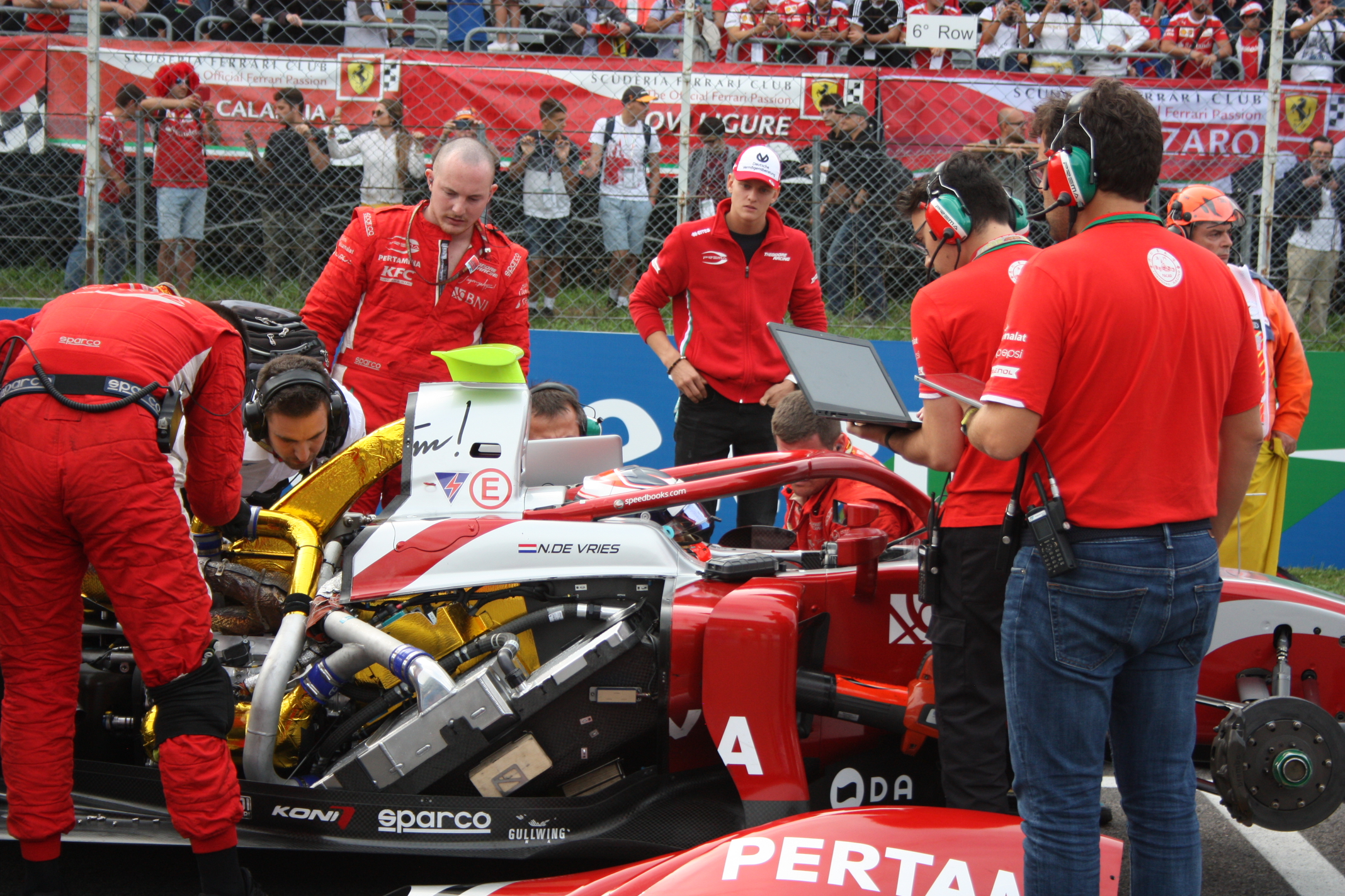 Mick Schumacher se přišel podívat na F2 – tam, kde bude příští rok jezdit?